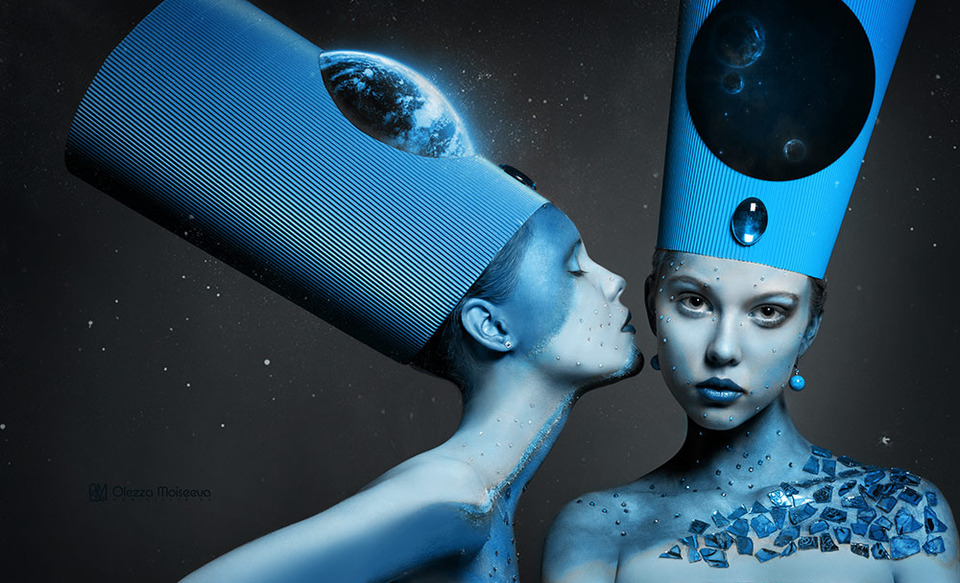 Girls wearing strange hats | strange hat, blue, stars, glamour