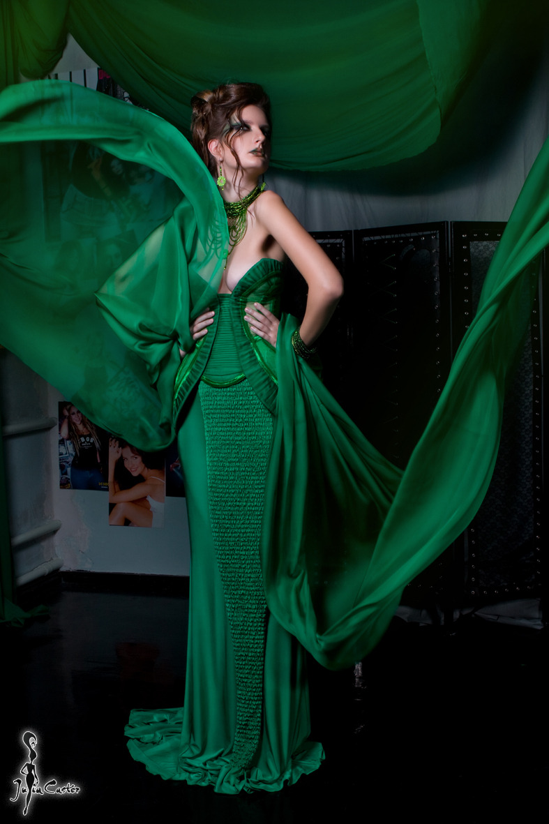 Green envy | envy, loing green dress, hall, photoshoot