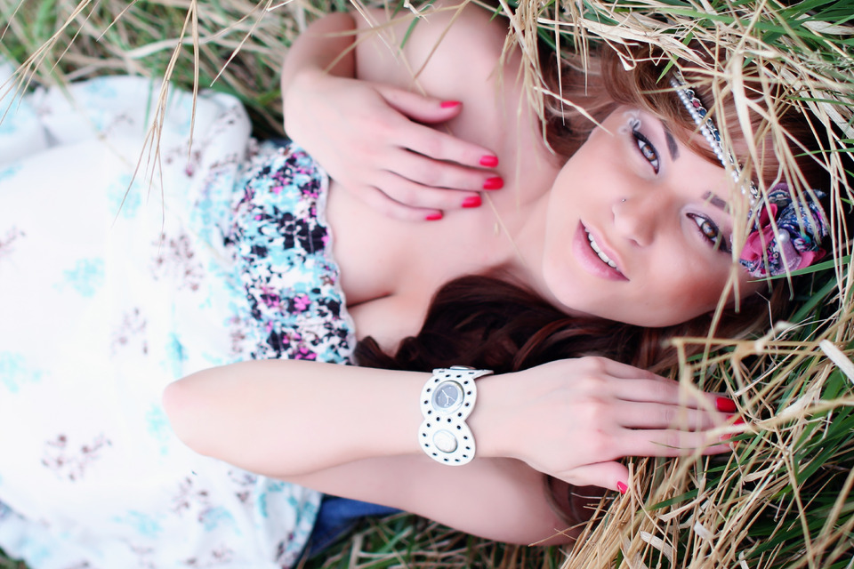 Girl in the grass | glamour, model, girl, nails, grass, hairband , watch, make-up, field, long hair